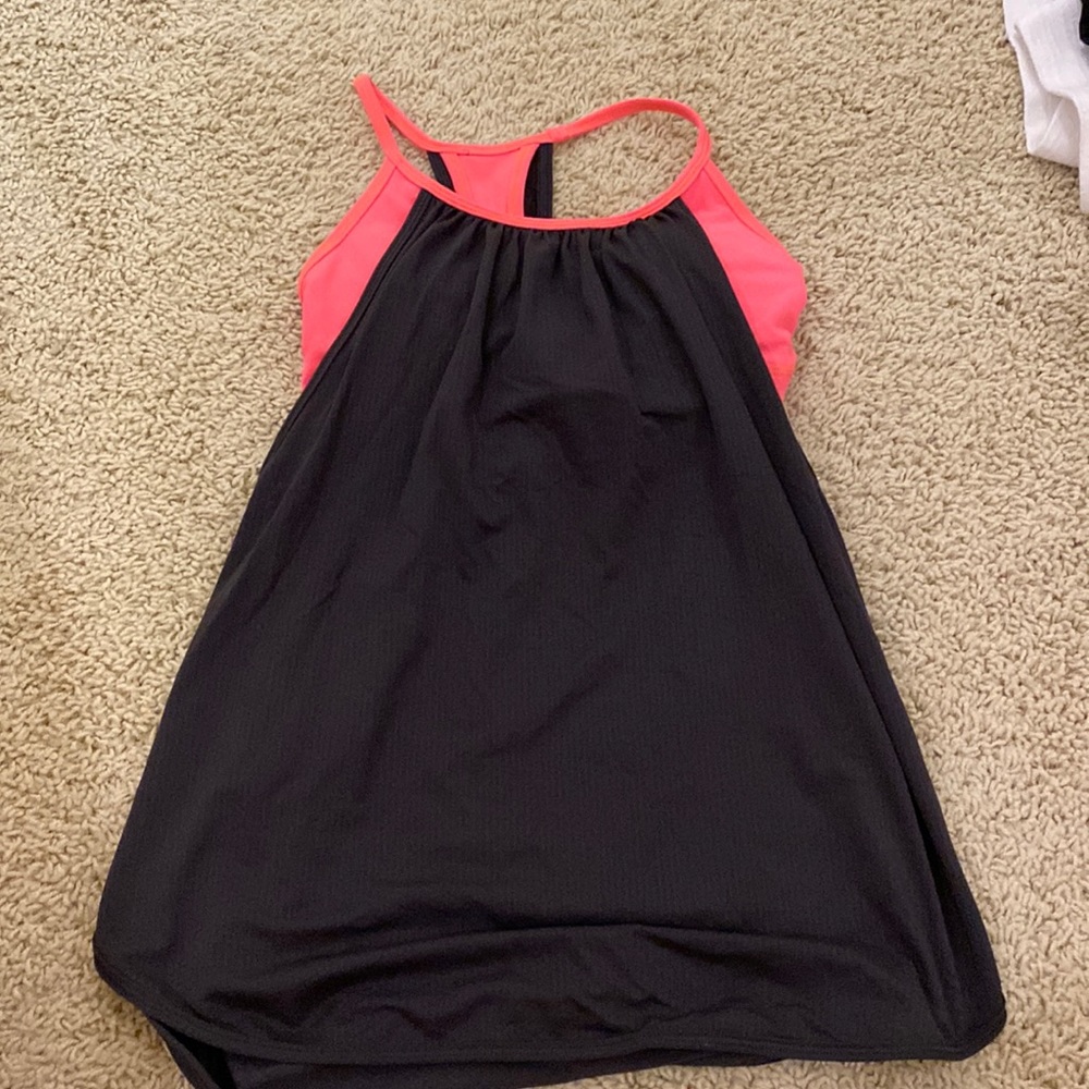 Lululemon built in bra top